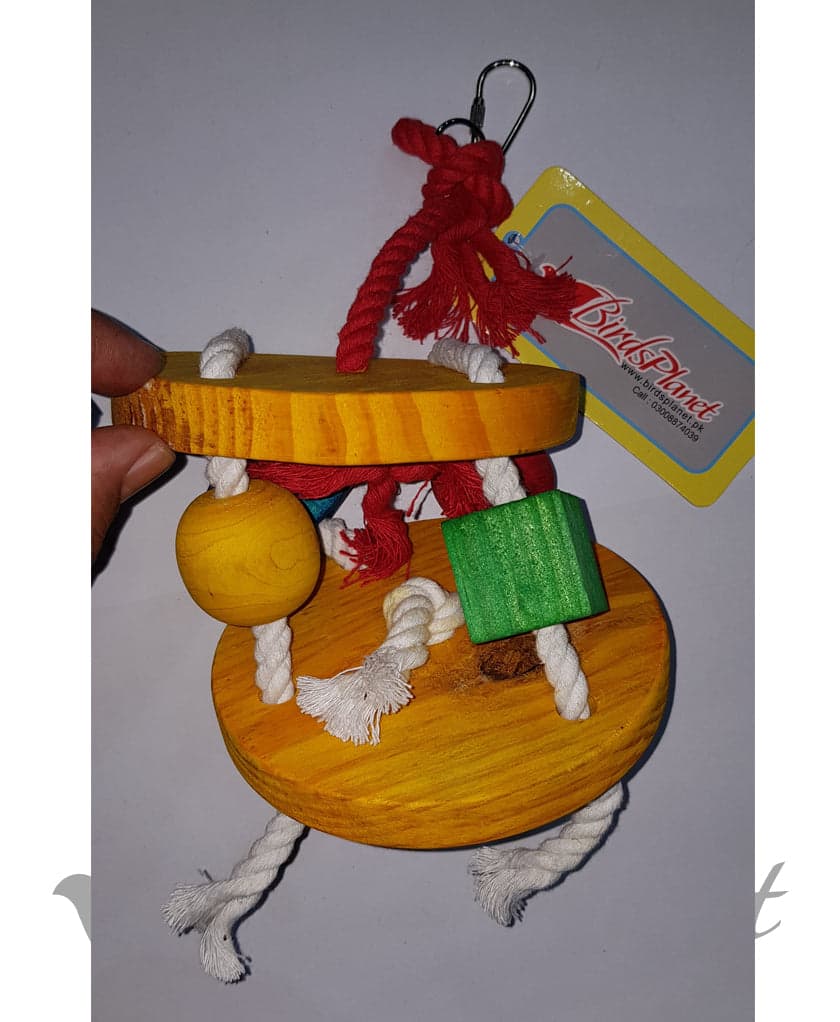 Natural Wooden Toys for Birds 

 The recipe for fun, exercise, and entertainment for your bird. Intriguing combination of colorful wooden shapes, leather swatches, and seashells su
